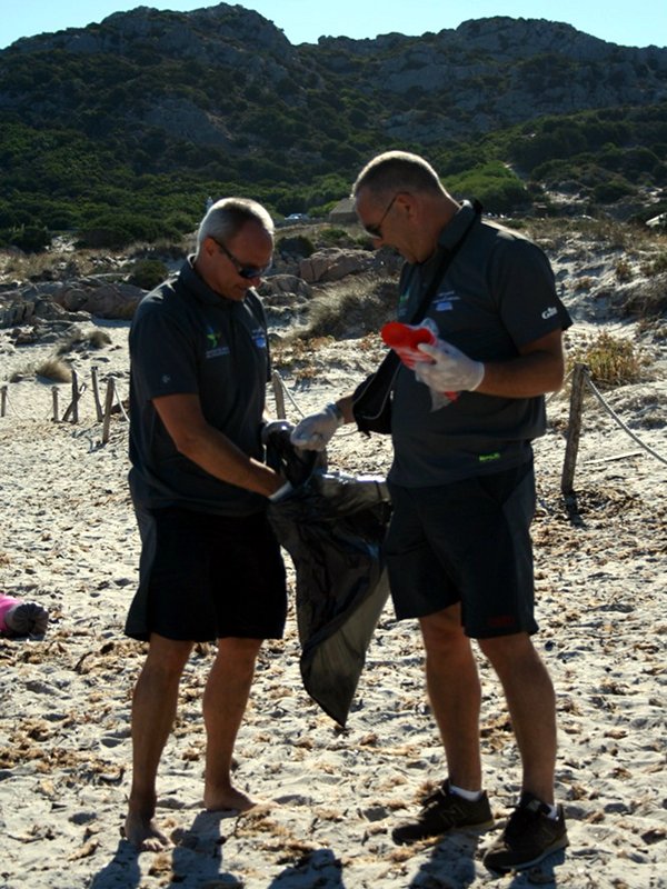 Cleaning of the beaches