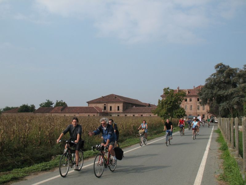 By bike at Mandria di Chivasso
