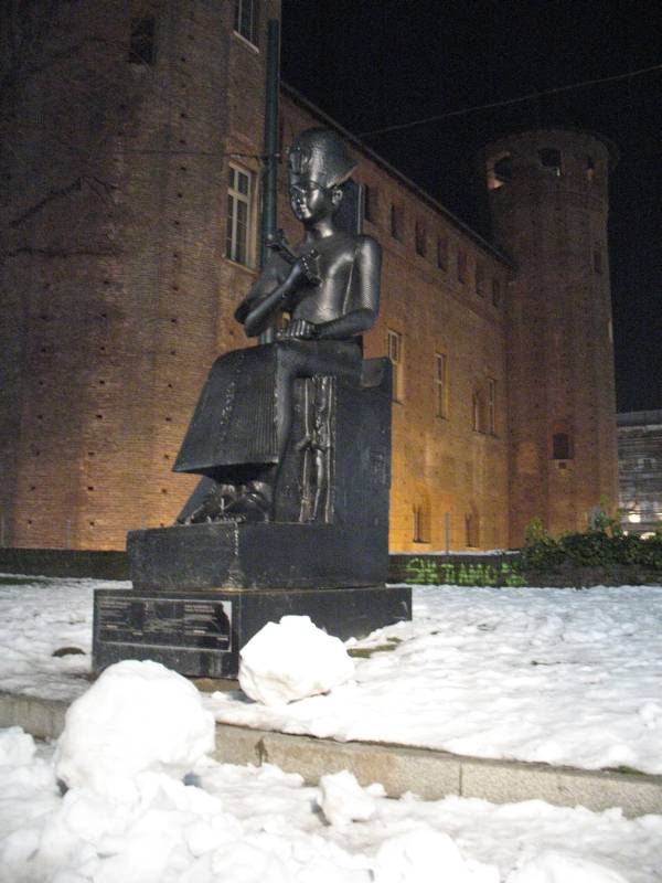Copy of the statue of Ramesse II in piazza Castello in Turin (original at the Egyptian Museum)