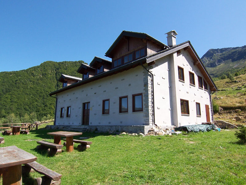 Parpinasca Mountain Hut