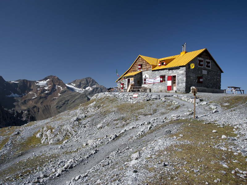 Schwebende Berghütte Quinto Alpini