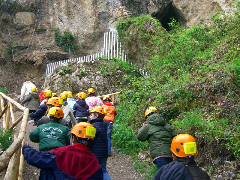 Visita guidata speleologica alla grotta del Farneto