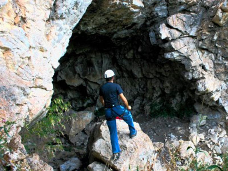Skasciata Cave 2