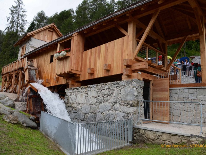Ancient Venetian sawmill renovated according to the tradition, situated in Dimaro at the entrance of the Meledrio Valley
