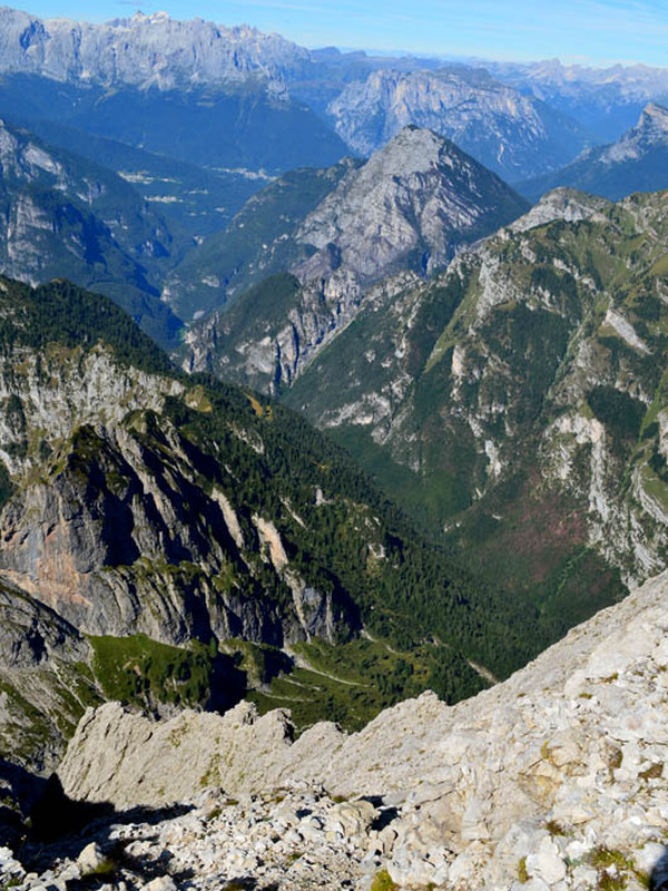 Val Vescova aus dem Gipfel Schiara gesehen