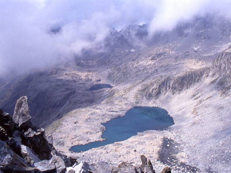 Gelati Lake (2,783m) from Tonolini Mountain Hut (2,450m)