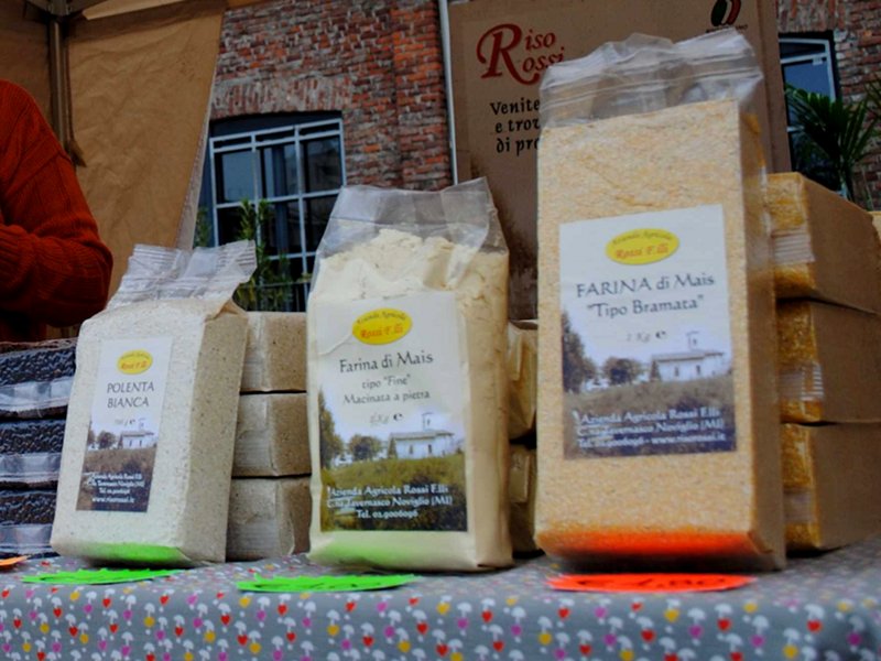 Farine di mais per polenta e farina di riso macinate a pietra