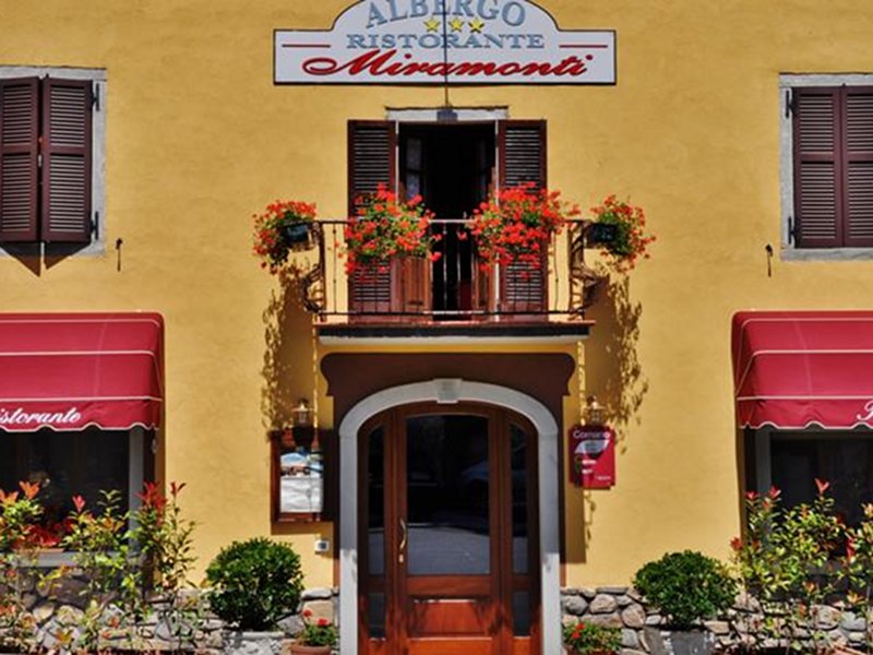 Besucherzentrum Hotel Miramonti in Comano