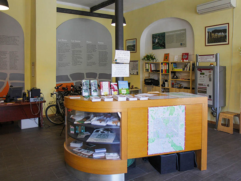 Appia Antica Service Center