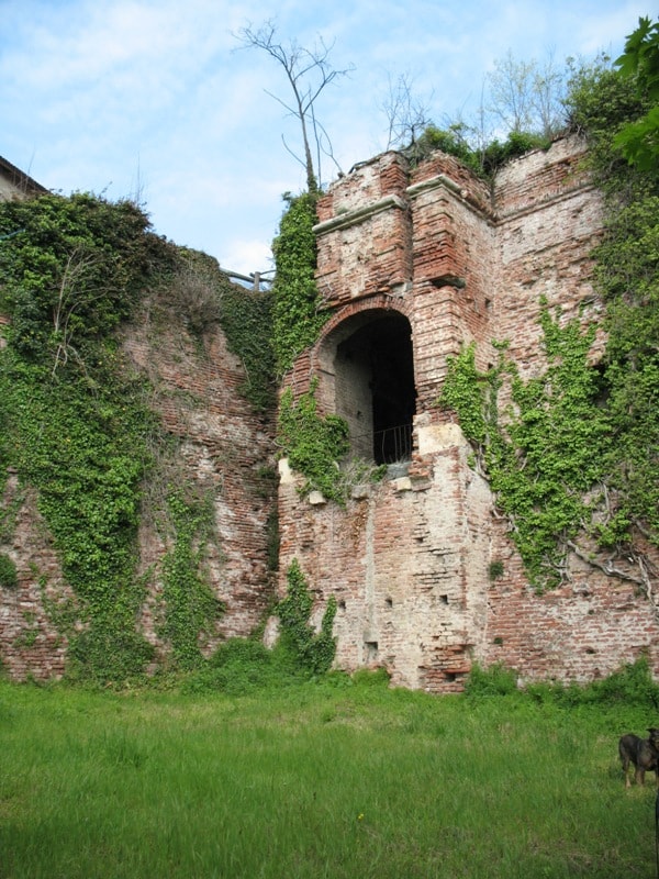 L'antico ingresso alla parte alta della Fortezza di Verrua Savoia
