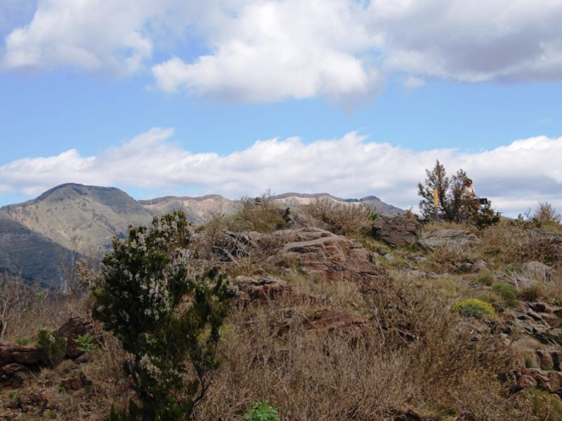Gipfel Monte Bossea, im Hintergrund Monte Zatta