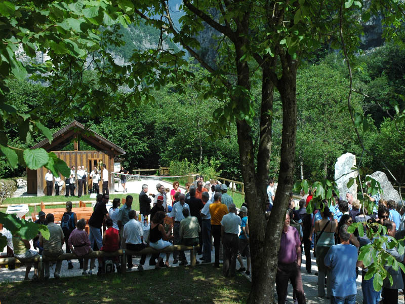 Inaugurazione giardino botanico Campanula morettiana