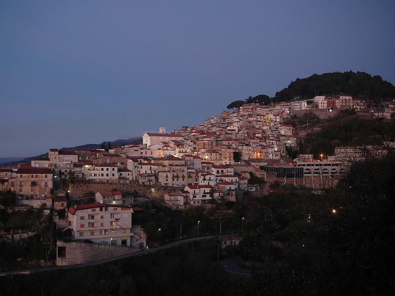 San Giorgio Morgeto, panorama notturno