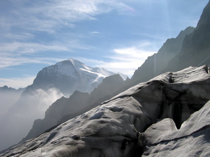 Silhouette du Monte Leone vu du glacier du Rebbio