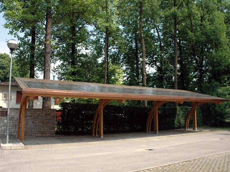 Sitz des Parks - Photovoltaik Schutzdach