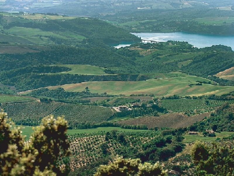 Panorama von Civitella del Lago
