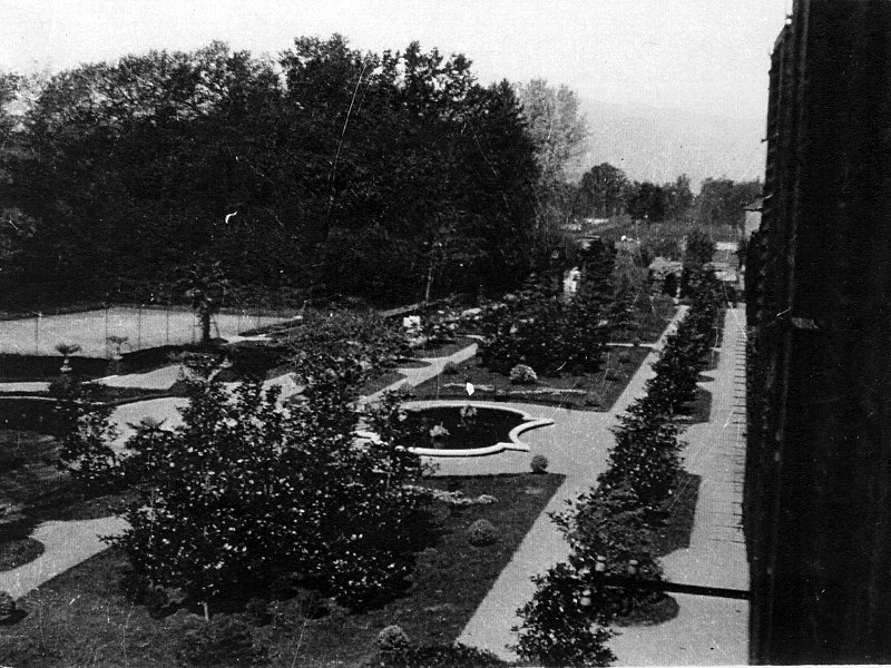 Gardens of Medici del Vascello, 1932, black and white photograph